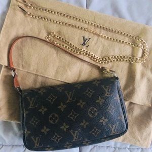 Authentic Vintage Louis Vuitton Pochette Accessoires